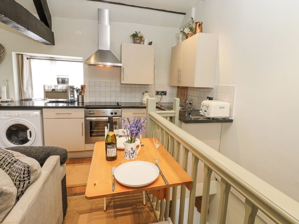 In &amp; Out Cottage