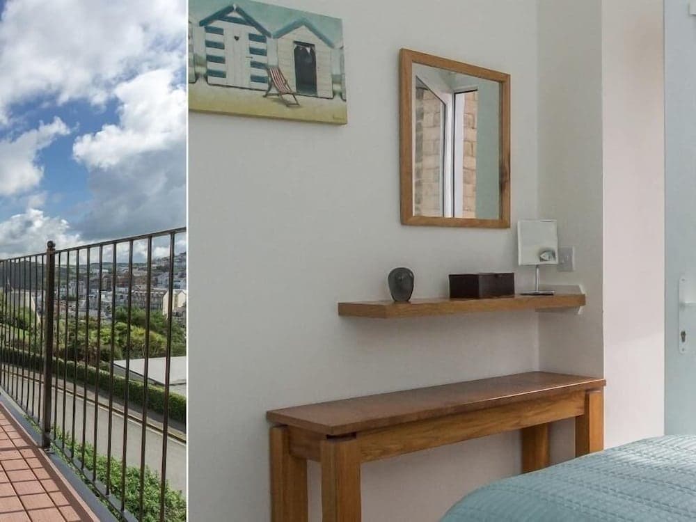 Apartment 4 Granville Point