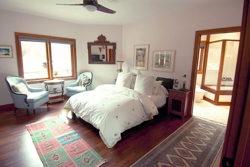 East Hampton Art House Bed & Breakfast