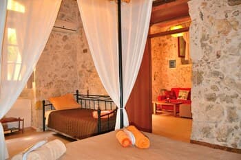 Minares Traditional Houses