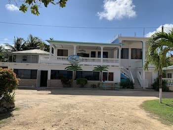 Fernando's Seaside Guest House