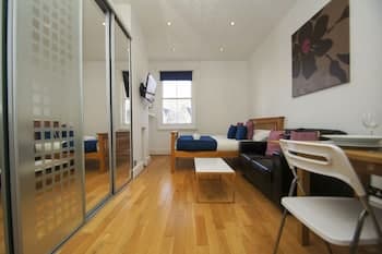 Cambridge Road Studio by Brighton Holiday Lets