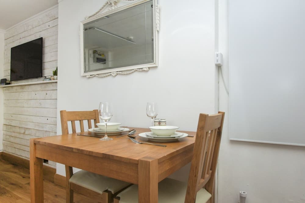 Brunswick Garden Studio Patio by Brighton Holiday Lets