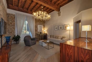 Donati Luxury Tower Suites