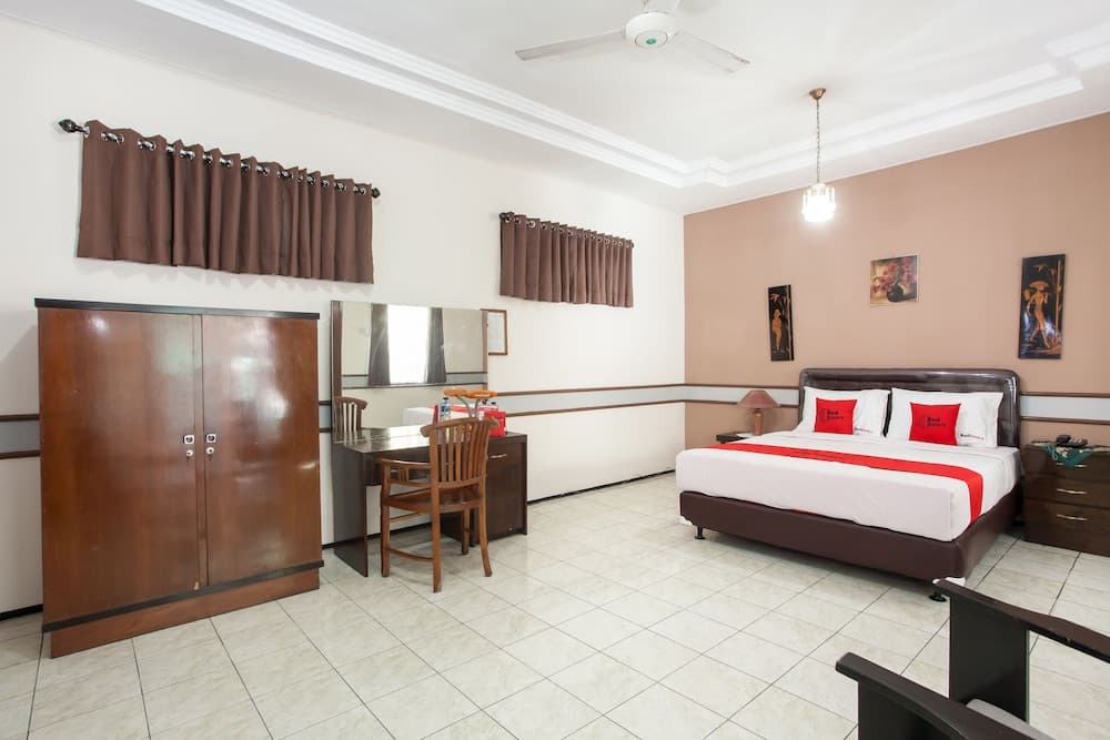 RedDoorz near Balai Kota Malang