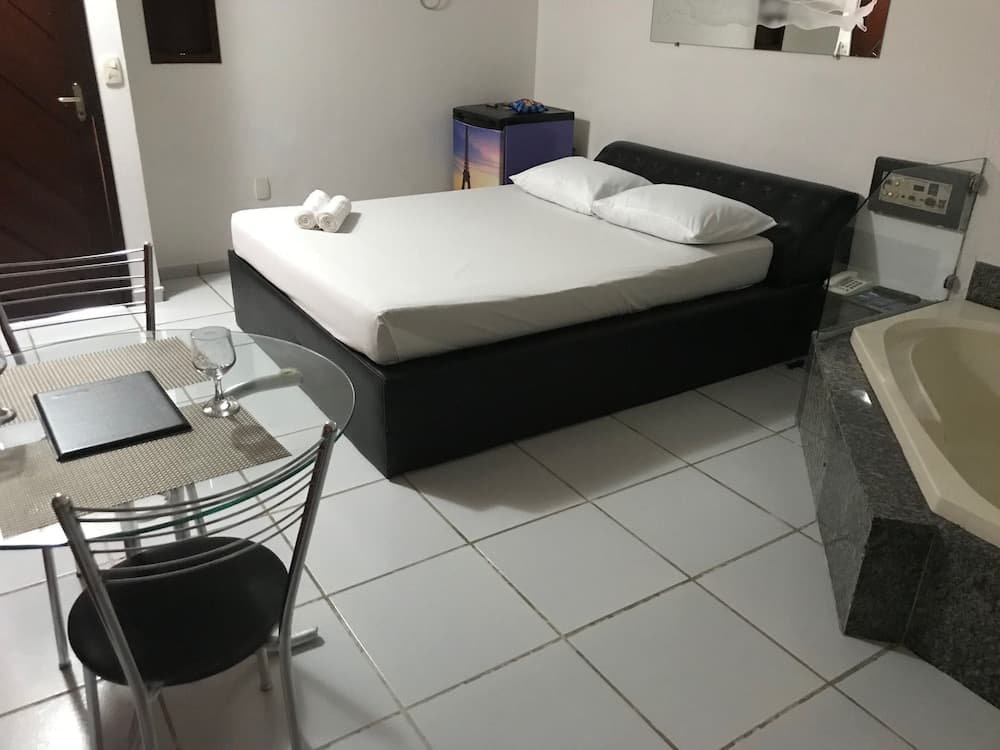 Citys Motel - Adults Only