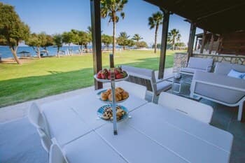 Elya Beach Luxury Suites