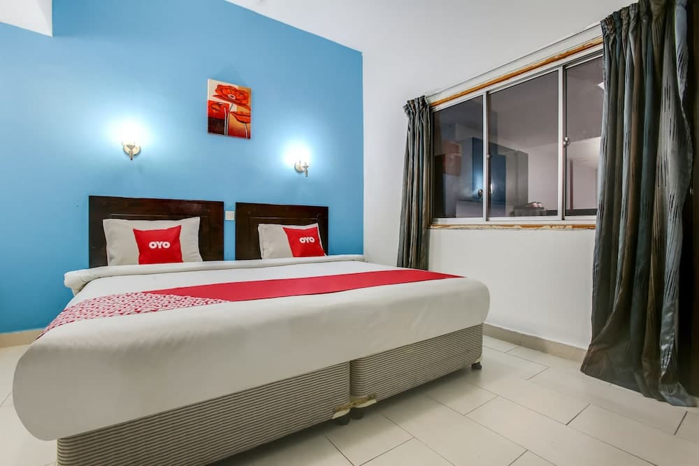 OYO 89571 Eco Palace Hotel