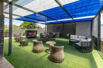 Madamz Bed and Breakfast