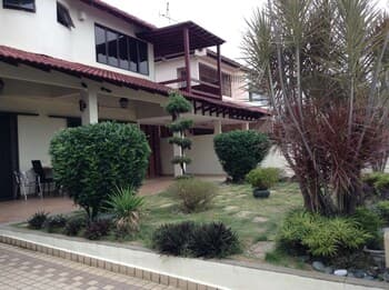 A&F Damansara Homestay