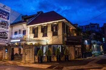 The Brownstone Hostel & Space