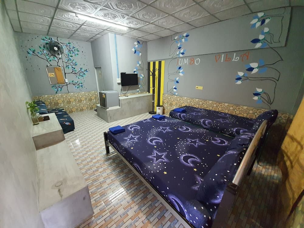 Jumbo Villa Homestay and Resort