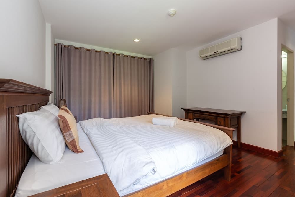 Amazing 5 Bedroom Condo on the Beach SP