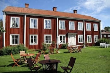 Frägsta Hälsingegård Bed & Breakfast