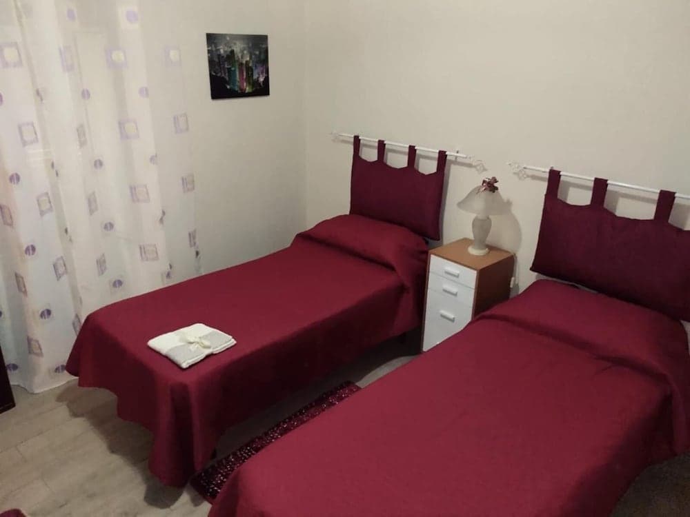 Hola Cathedral House