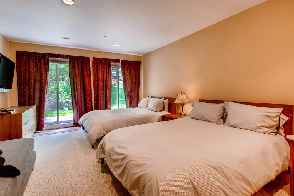 Centennial 2 Bedroom Condo Unit no. 9