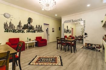 Sherlock Holmes Hostel Baku