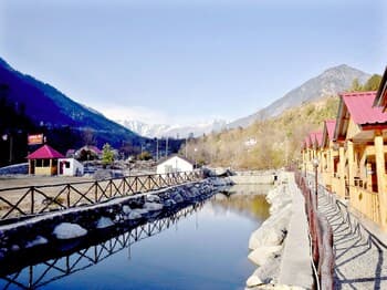 OYO 10633 The Shivalaya Retreat With In