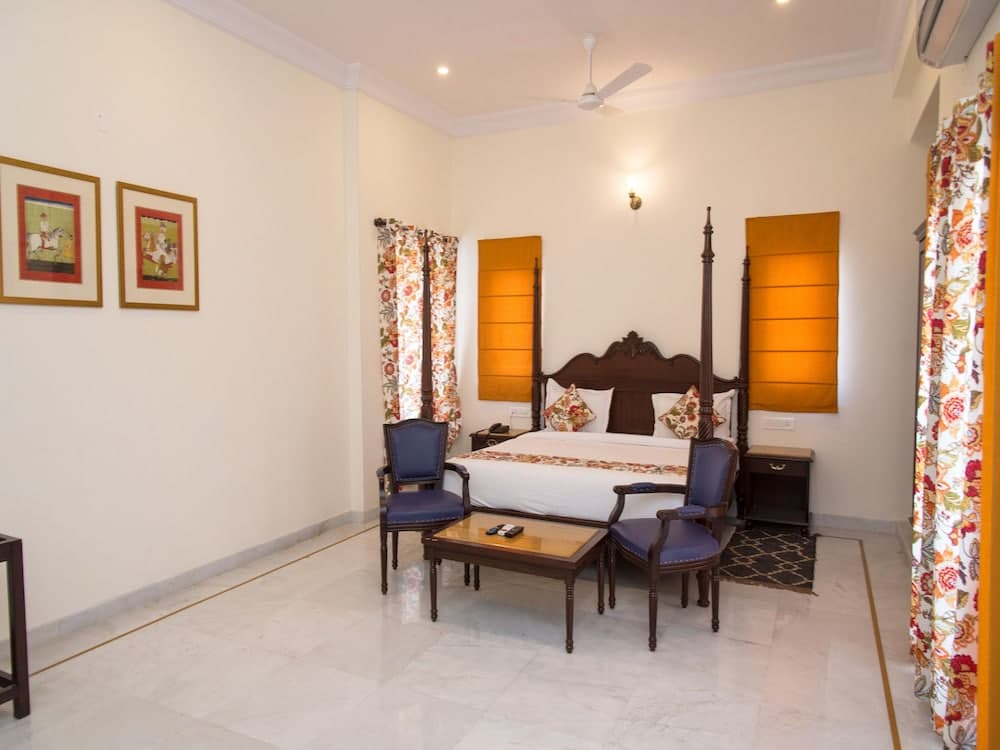 OYO 13793 Villa Sagat Raaso