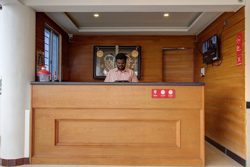 OYO 15850 K S Residency