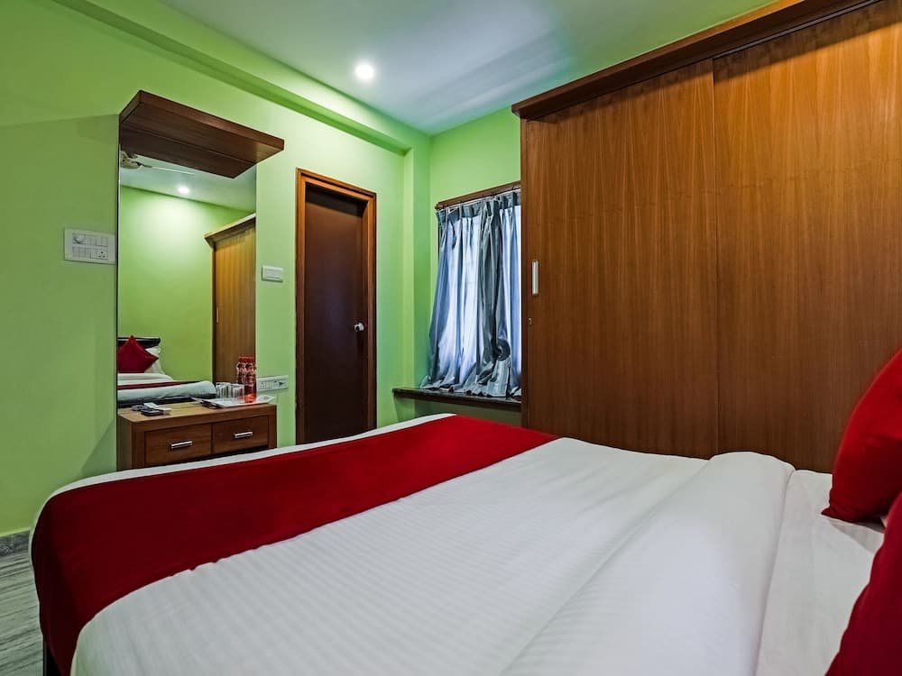 OYO 17206 Maanne Hospitality Services