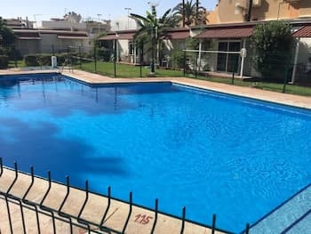 Carihuela Piscina y playa