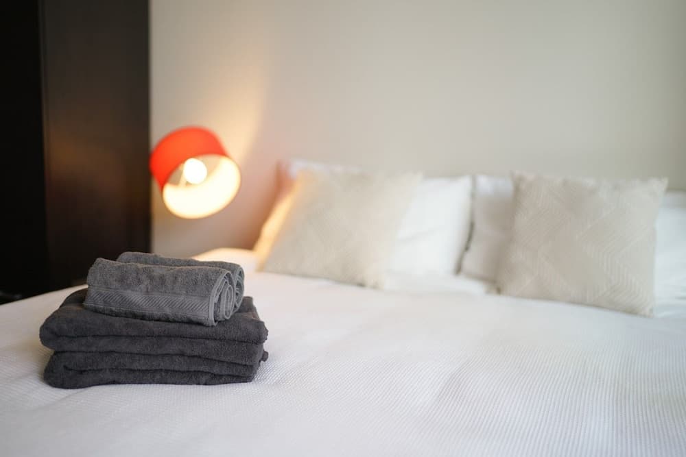 Auckland CBD Modern 2 Bedroom Apartment