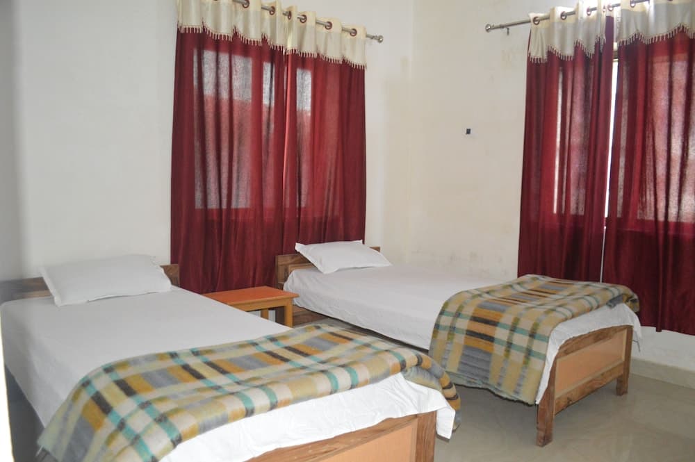 Middle Way Home Stay