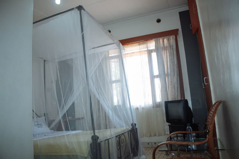 Dream House Hotel Ltd