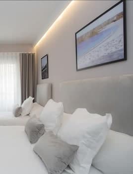 Palacios Rooms by SingularStays