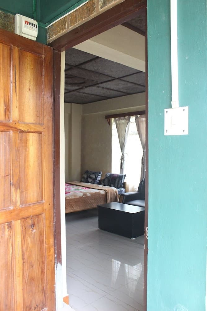 Pumpkin StreamSide Guest House