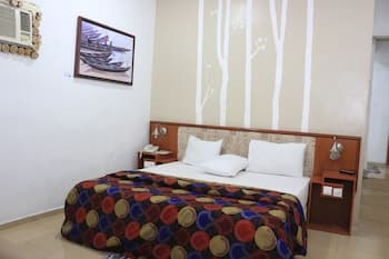 NatureMark Gallery and Guest House