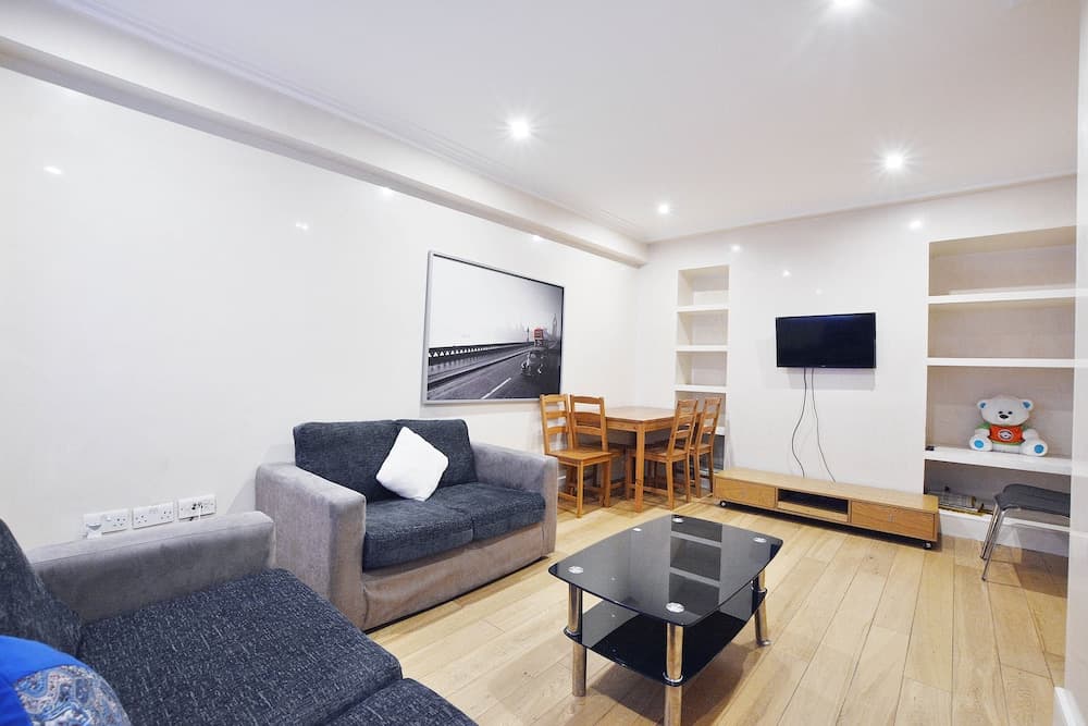 Forset Court Apartments