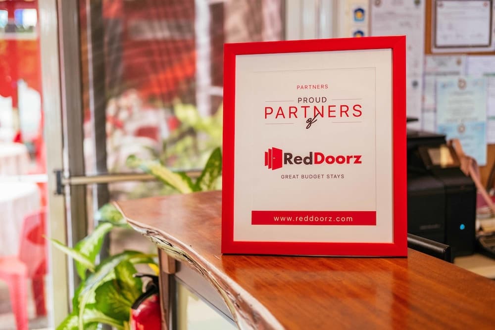 RedDoorz Plus near Abreeza Mall Davao