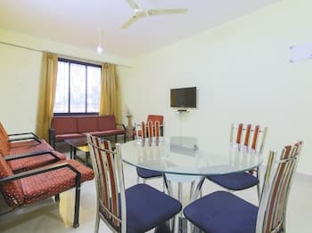 OYO 15360 Home Elegant 2BHK Siolim
