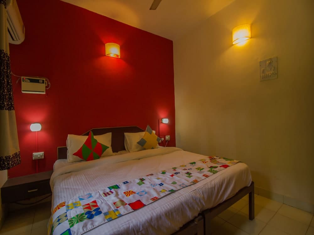 OYO 15758 Elegant 1 BHK Calangute