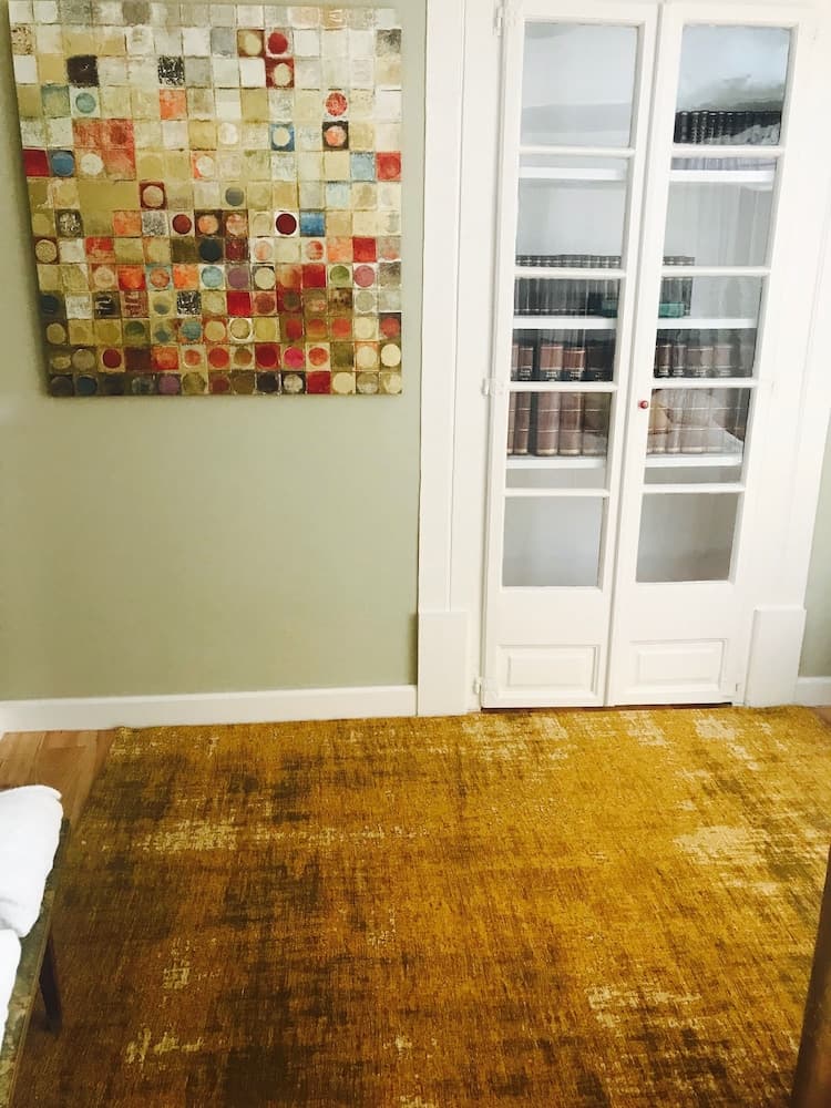 LUXa Charmhouse Hotel