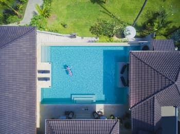 Beach Front Luxury Villa Hai Leng