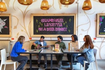 Pariwana Hostel Santiago - Adults only