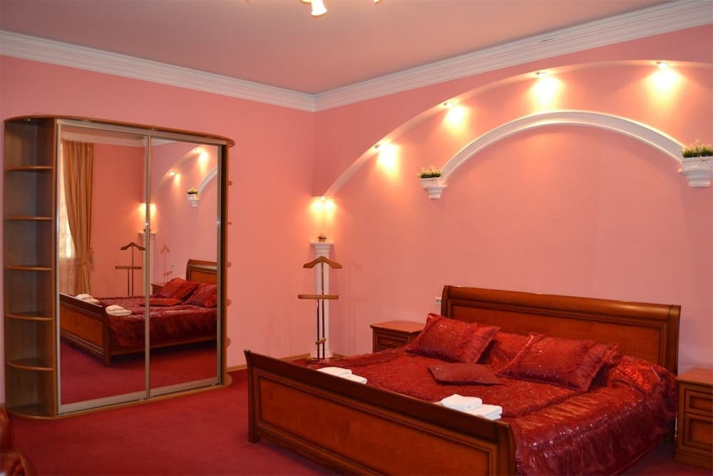 Guest Complex Edelweiss