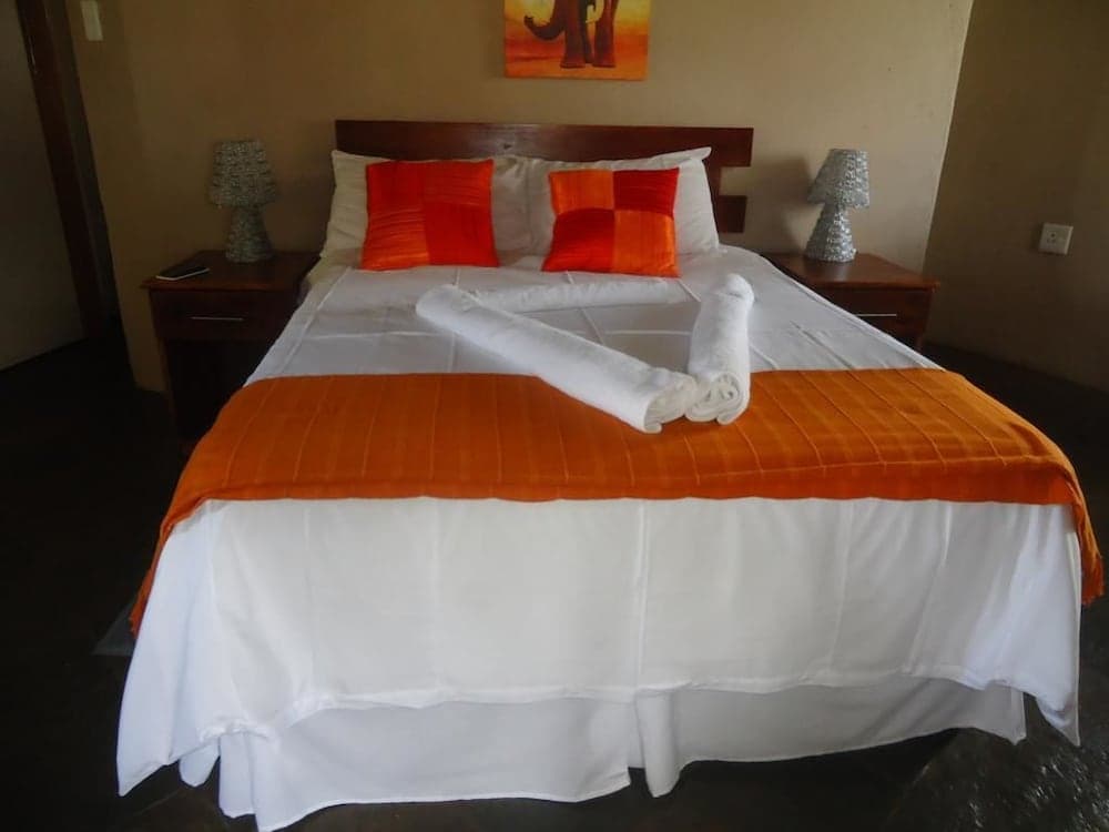 Noma Nini Lodge And Restaurant