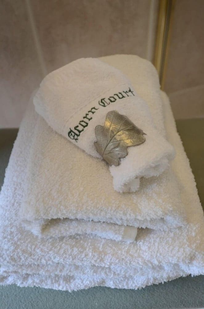 Acorn Court Country House