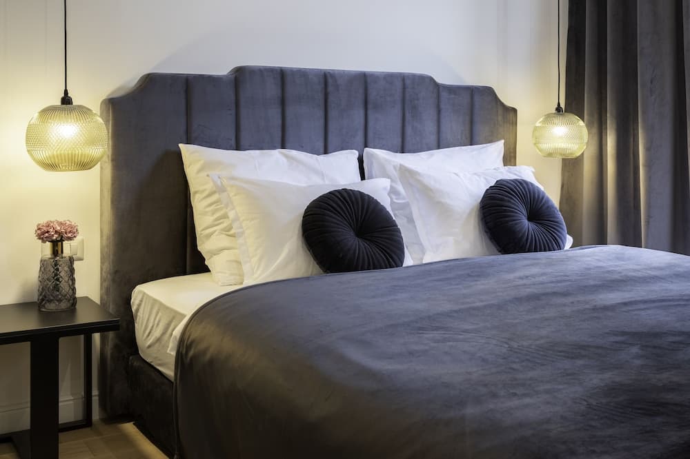 Pierrot & Pierrette Apartments