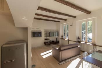 Lungolago Holiday Home