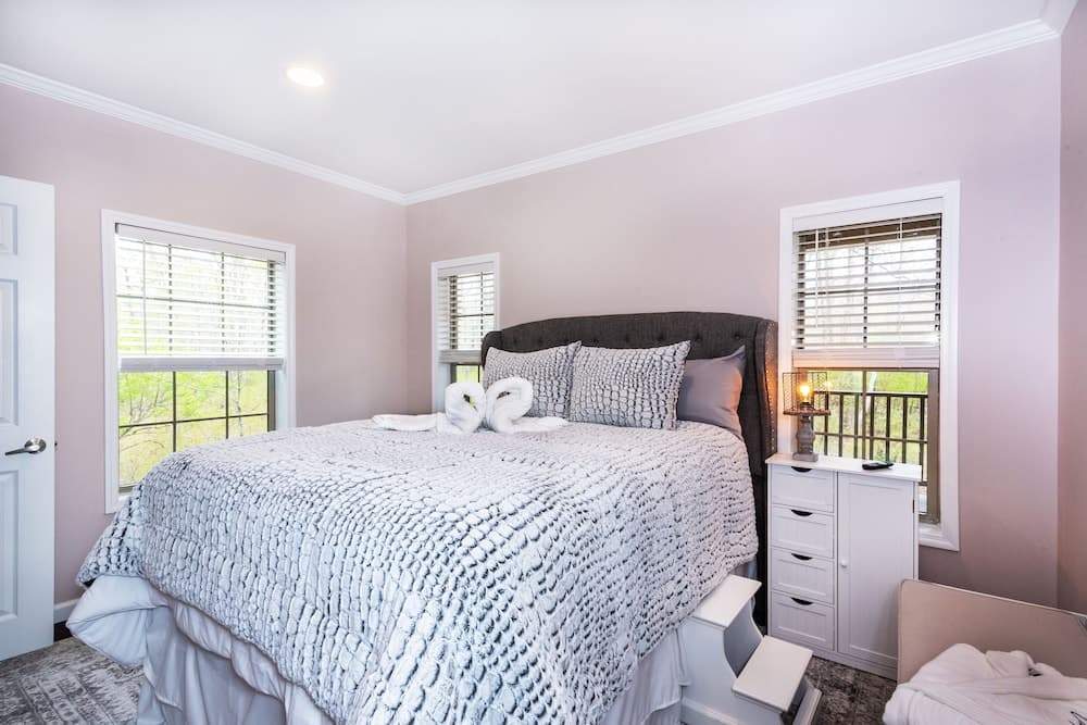 Swan Lake Resort Rentals