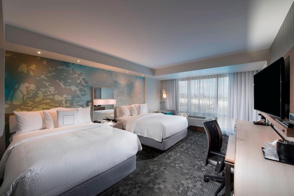 Courtyard by Marriott Atlanta Alpharetta/Avalon Area