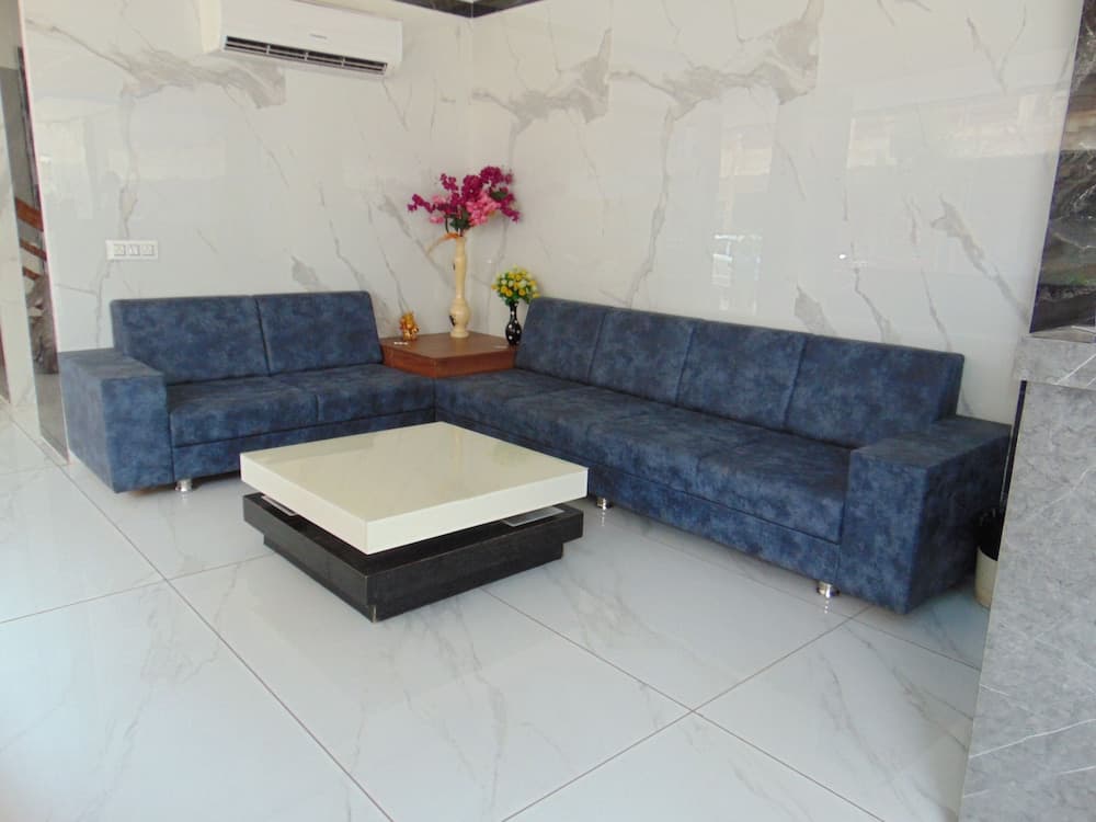 The Grand Vardhman Hotel