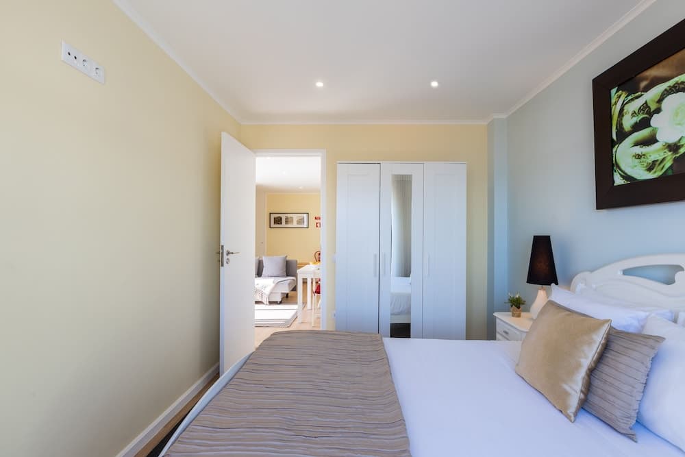 Vista Mare Beach Apartments By Porto City Hosts