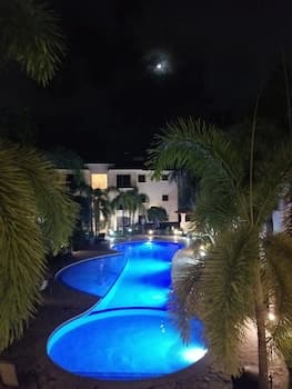 Beatiful condo rosa hermosa