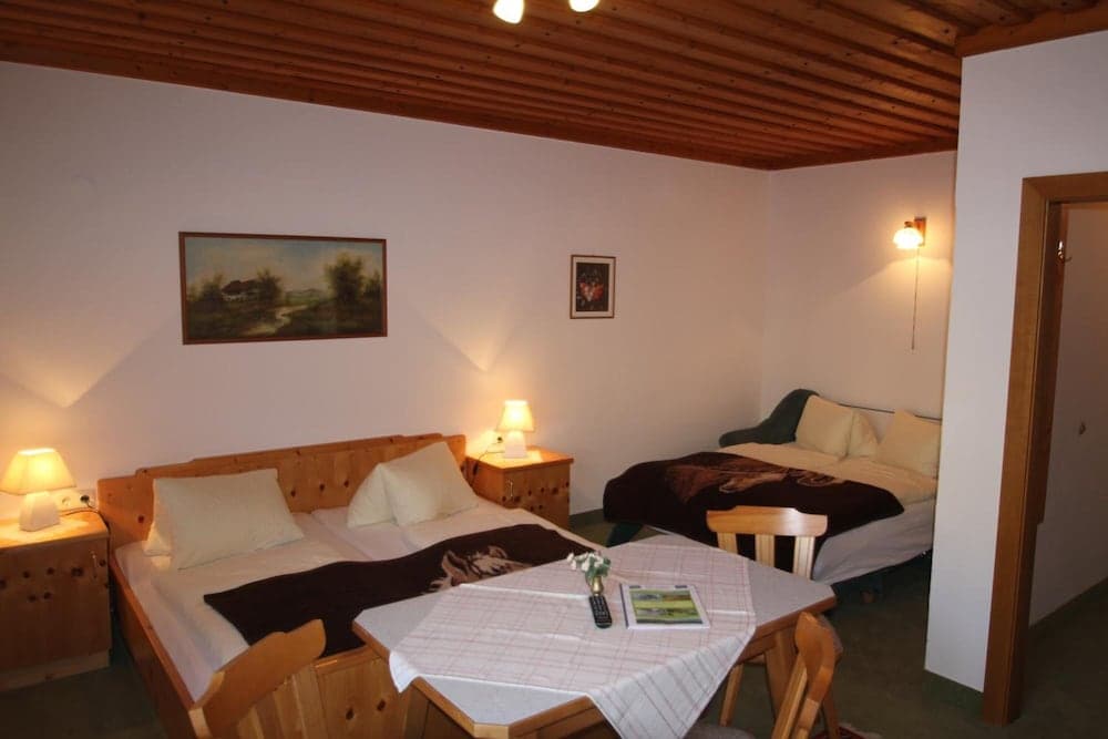 Pension Hubertushof Beim Römerbad